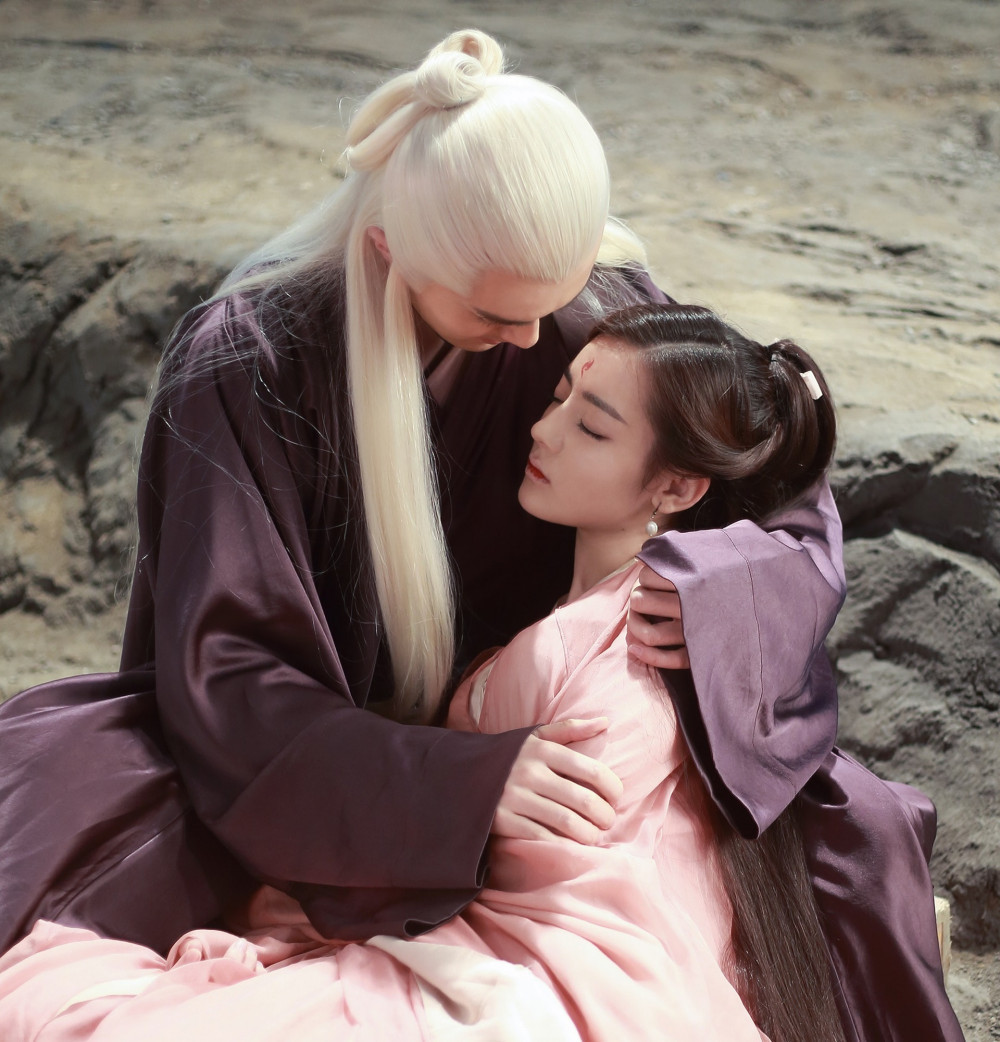 OybP3aKwinmEKz6TqnxUlVn-e_NurW9rcRih83EYofM