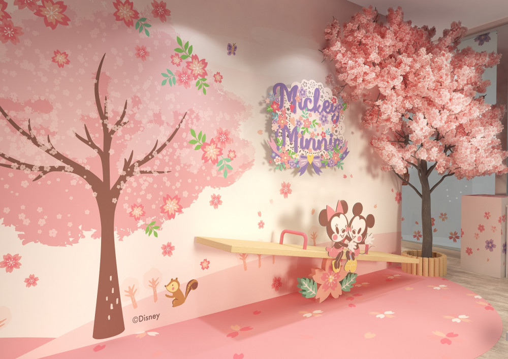 米奇米妮櫻花樹蹺蹺板拍照區