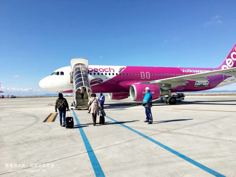 1515919647-3599390885_l