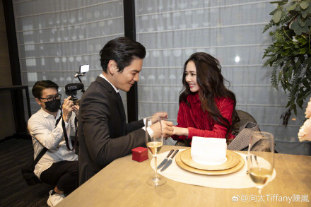 005I43gtgy1g1h8xb7mwsj33uw2klqv7