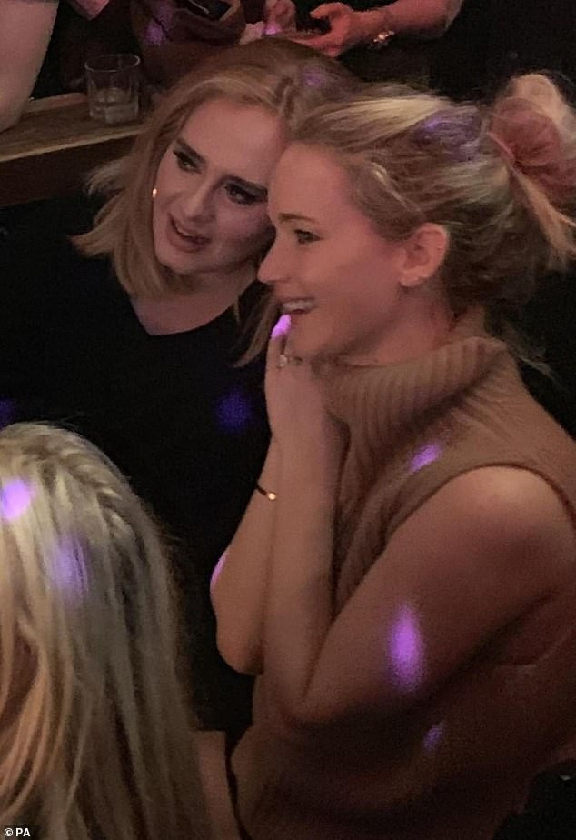 11364132-6841793-Best_friends_The_actress_and_the-a-131_1553356140755