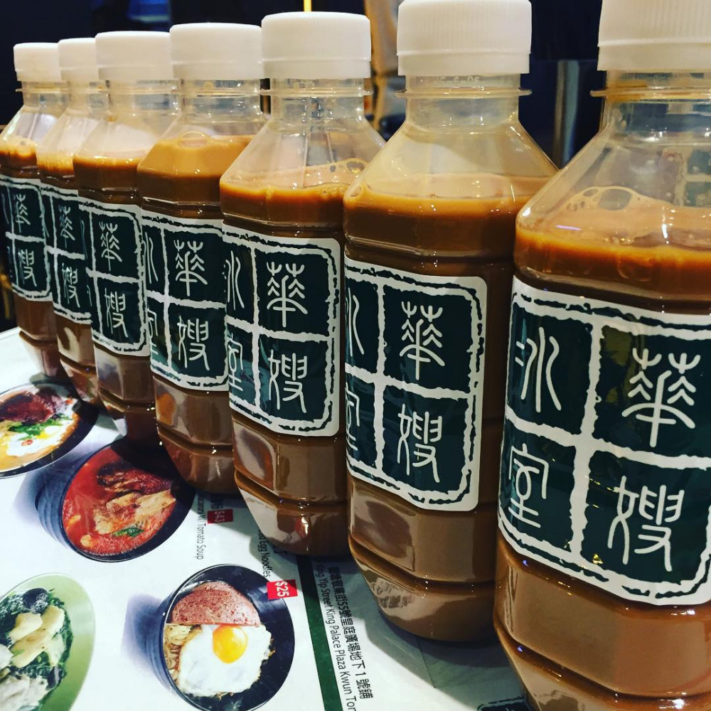 11934711_1015963735128388_1113811231_n