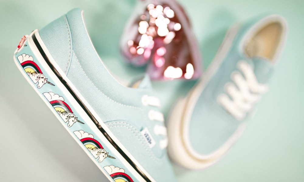 vans-era-95-dx-light-blue-white-vn0a2rr1vpm-mood-2