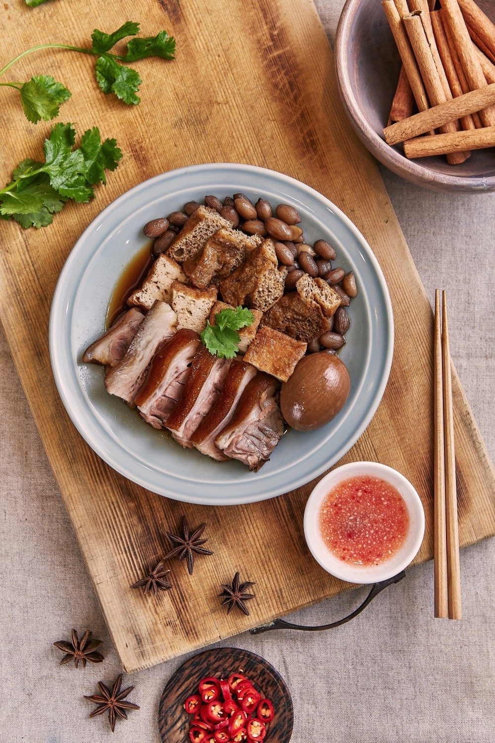 黃亞細肉骨茶 滷豬手拼盤