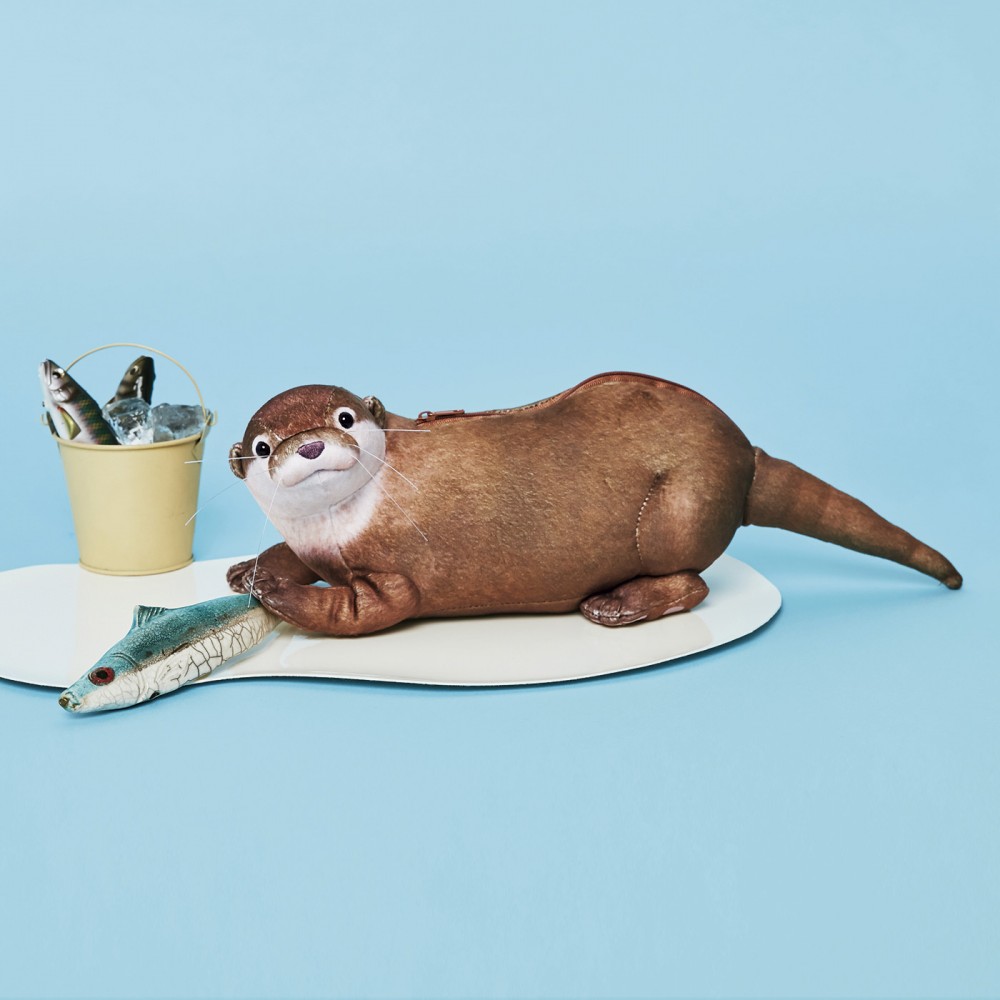 交配明明是为了繁衍后代，为何雄性海獭，还要将雌性折磨致死？_搜狐网, image size:1000x1000