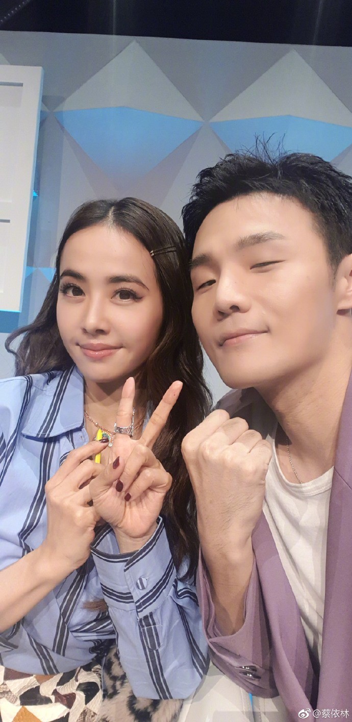 67dfe971gy1g1tcdx5ie2j21882io7wh