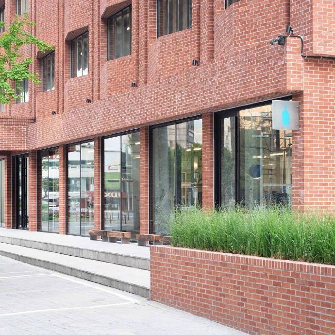 76cf6d7fgy1g2ke3xqf5rj20u00tyn3r