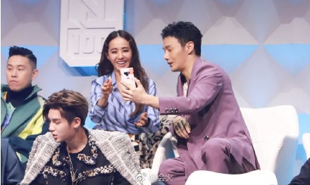 de12cc26gy1g1uxlj42i0j20l30clwzp