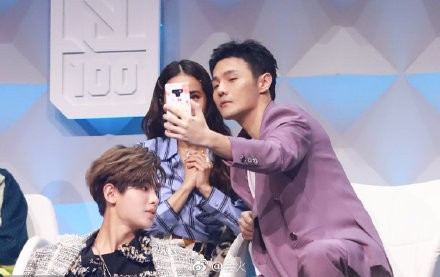 de12cc26gy1g1uxlj4zw1j20kz0d8qnw