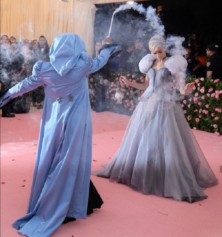 005QzvLxly1g2sn5bhzccj30u00w0aj5