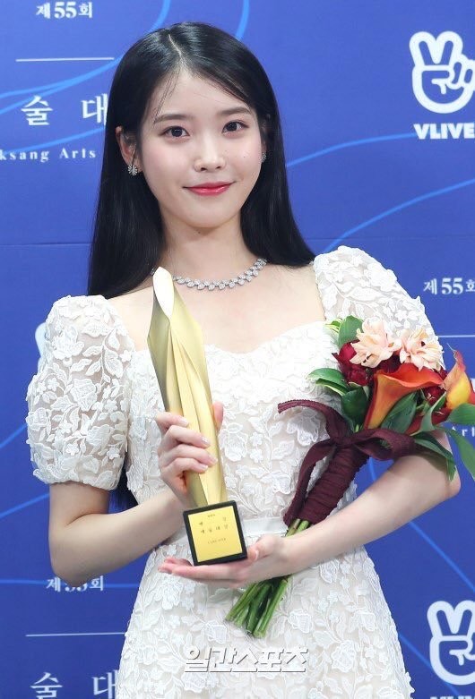 005VxuEaly1g2m6w4ubx0j30eq0lpad4