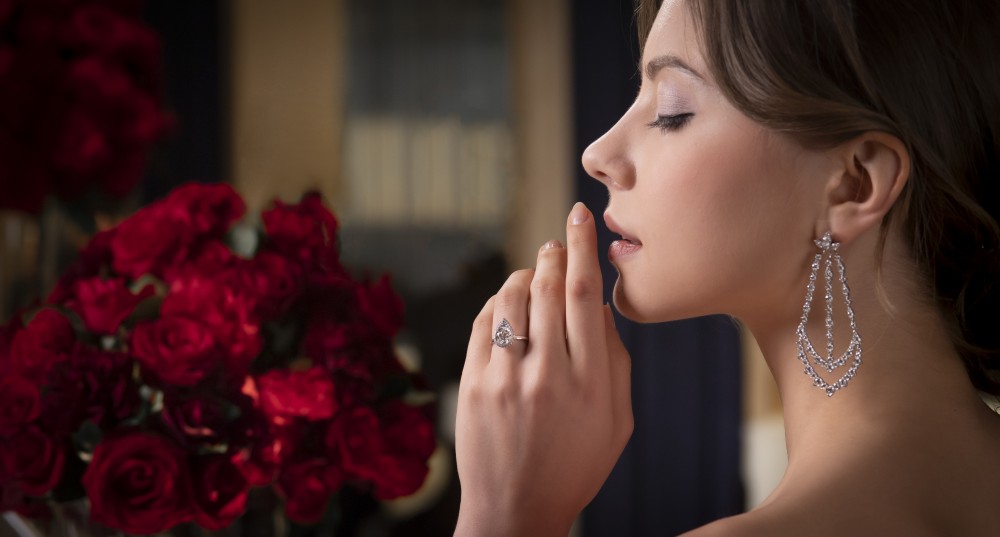 JULIETTE PEAR戒指 MODEL配戴