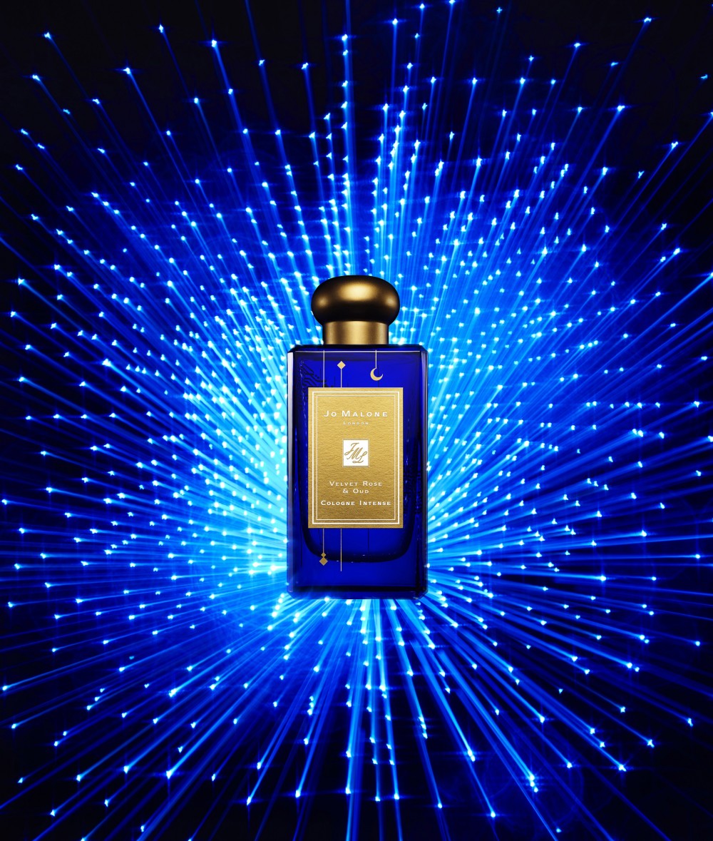 Jo Malone London_(形象1)_絲絨玫瑰與烏木芳醇古龍水- 浪漫新月限量版