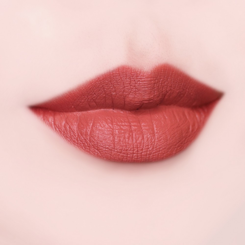 Maybelline超持久霧感液態唇膏_210表演家_唇圖