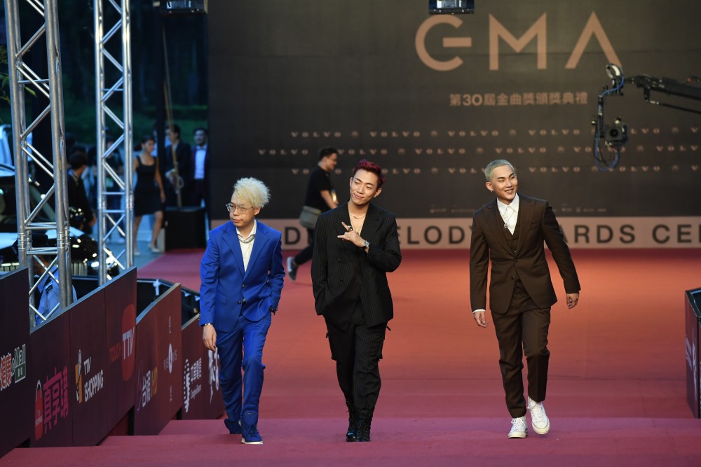 ØZI-剃刀蔣-米奇林-2