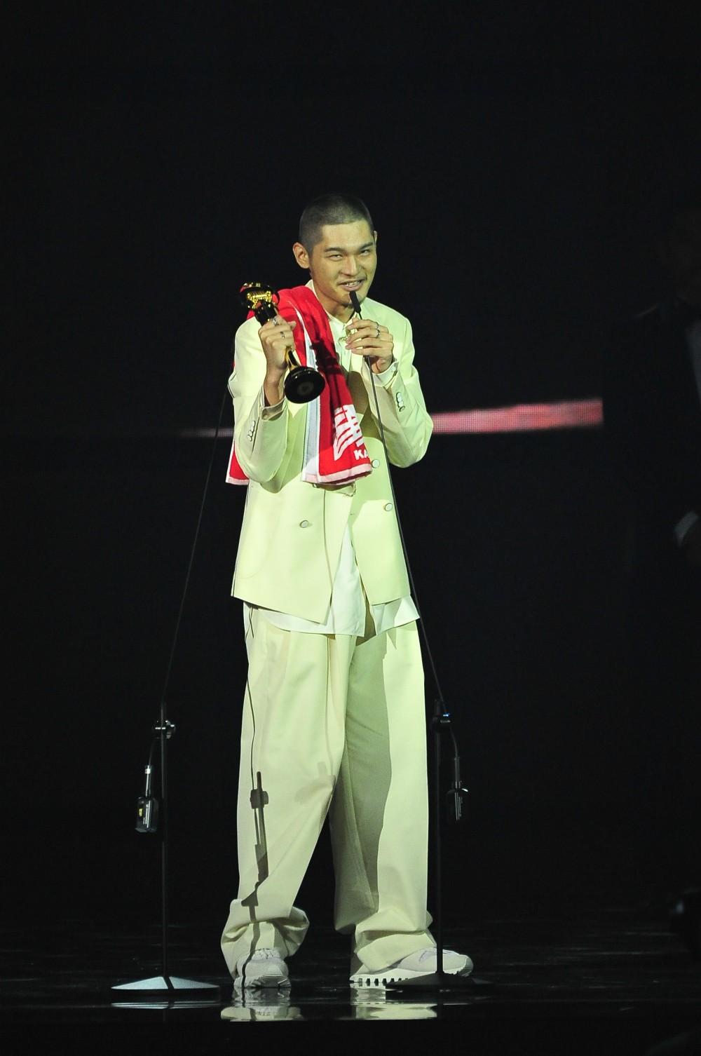 最佳國語男歌手獎／Leo王／無病呻吟有情抒情／台視提供 (3)