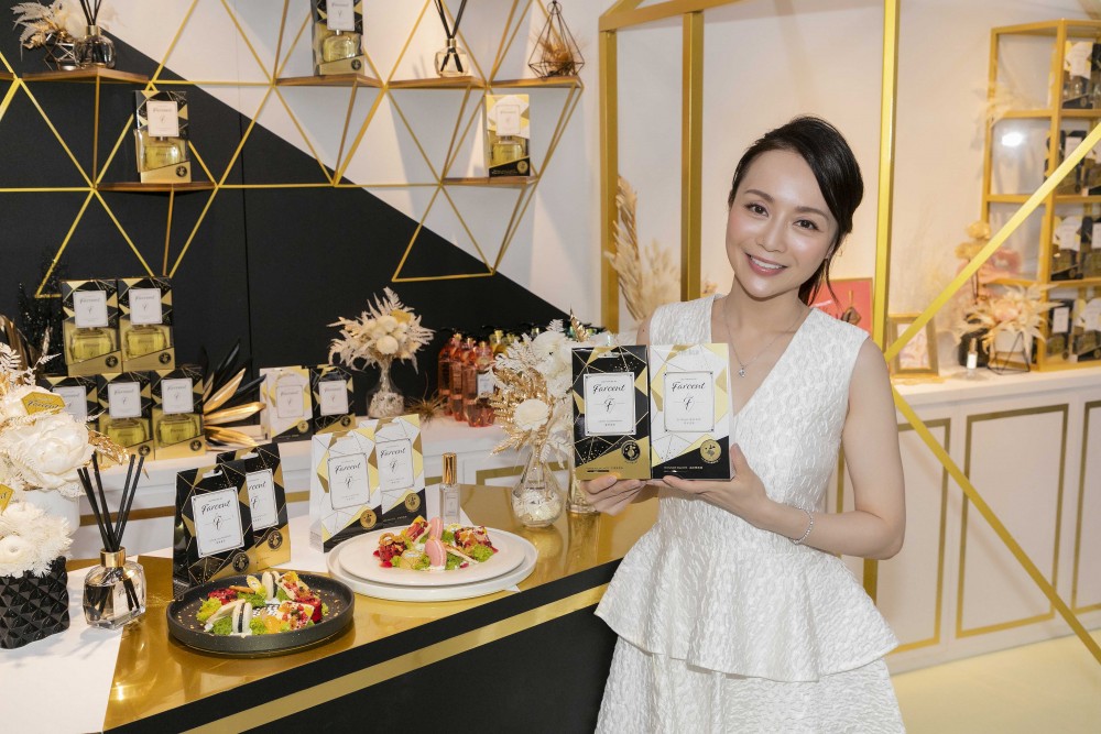 法國藍帶美女主廚Joanna劉韋彤出席Les Parfums de Farcent璀璨名媛系列下午茶記者會(1)