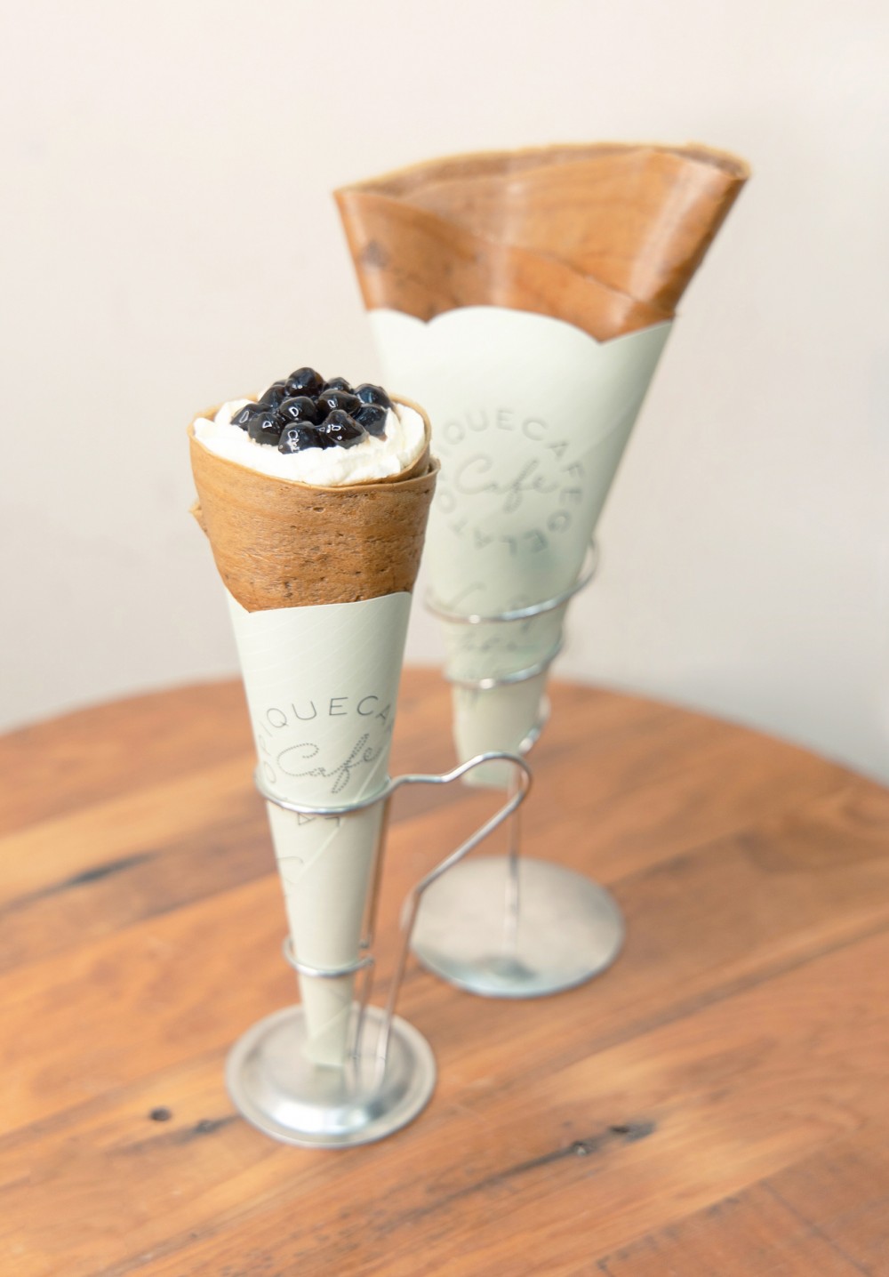 gelato-pique-café翻玩台灣第一美食-珍奶控必衝-無法抗拒的夢幻美味-黑糖珍珠奶茶系列香濃上市_珍珠奶茶鮮奶油可麗餅&珍珠奶茶可麗餅