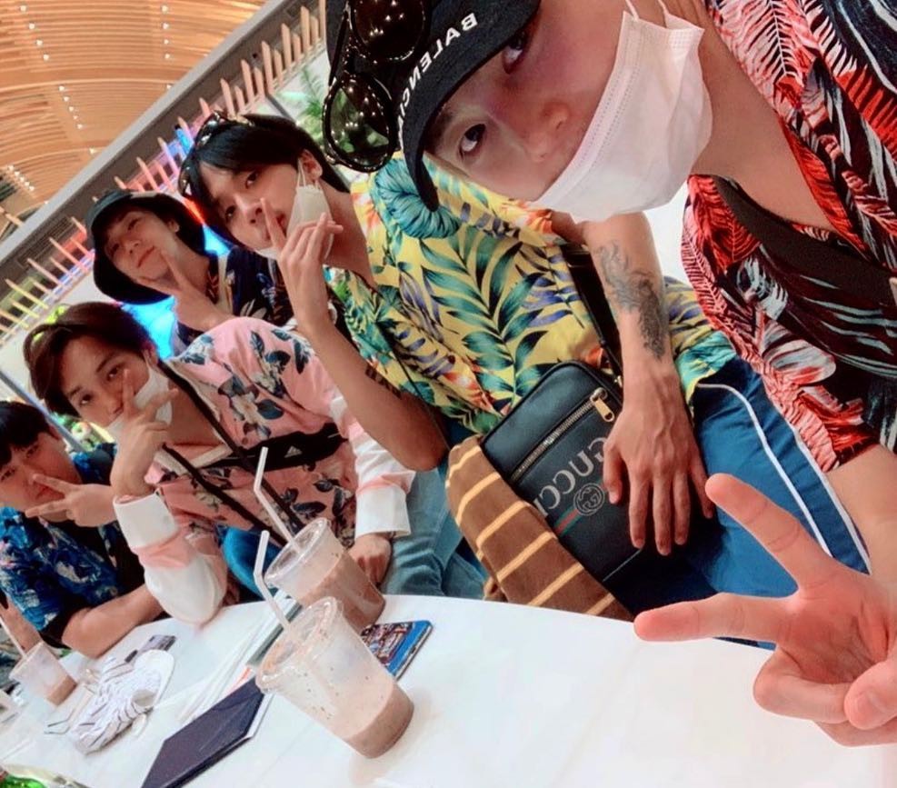 57244835_412752442610815_7040054993595880231_n