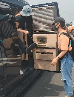 6776e1c7gy1g50bqiamp5g206w0914qp