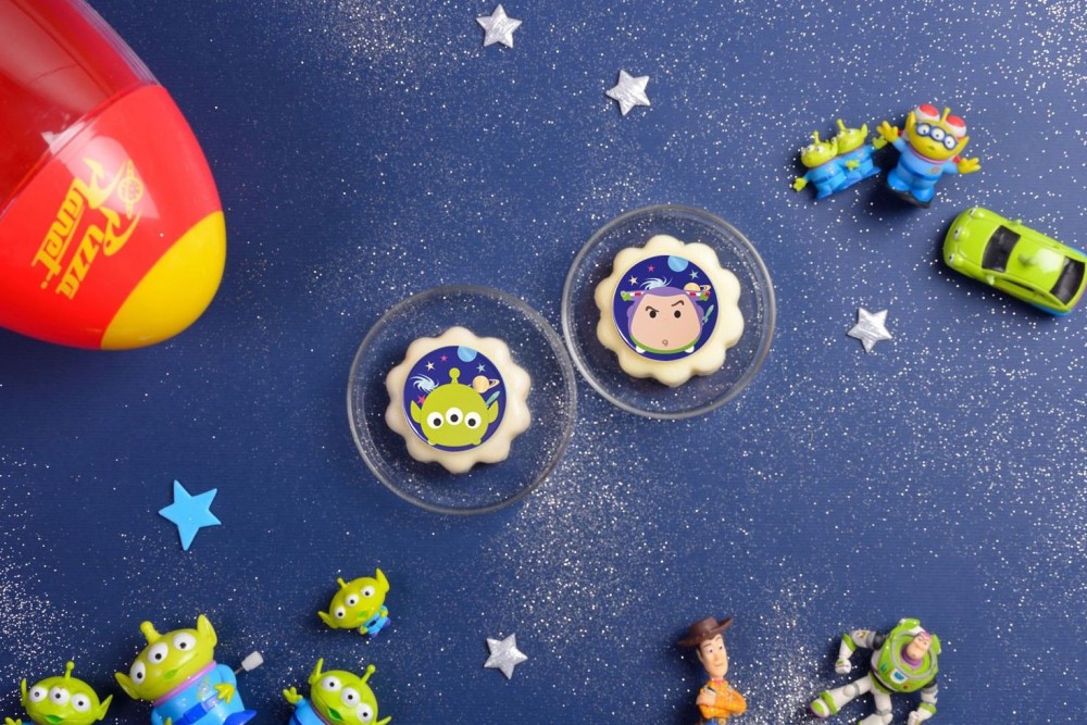 Häagen-Dazs經典的香草與草莓口味,將與巴斯光年、三眼怪一起帶給您頂級濃郁的甜蜜滋味