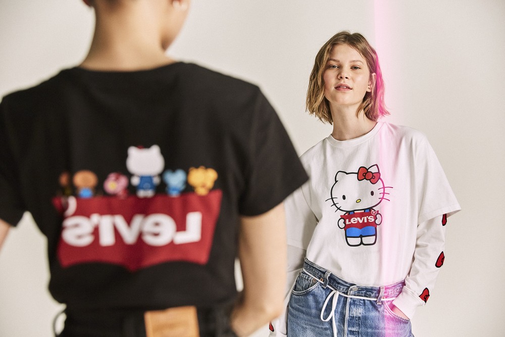 丹寧領導品牌LEVI’S® 與三麗鷗攜手合作,打造專屬於女人與女孩的LEVI’S® x Hello Kitty®聯名系列,攜手慶祝Hello Kitty® 45週年