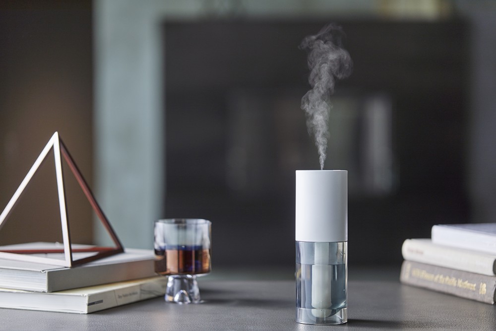 日本居家香氛品牌@aroma-個人香氛機 Piezo Diffuser Solo 白-形象圖
