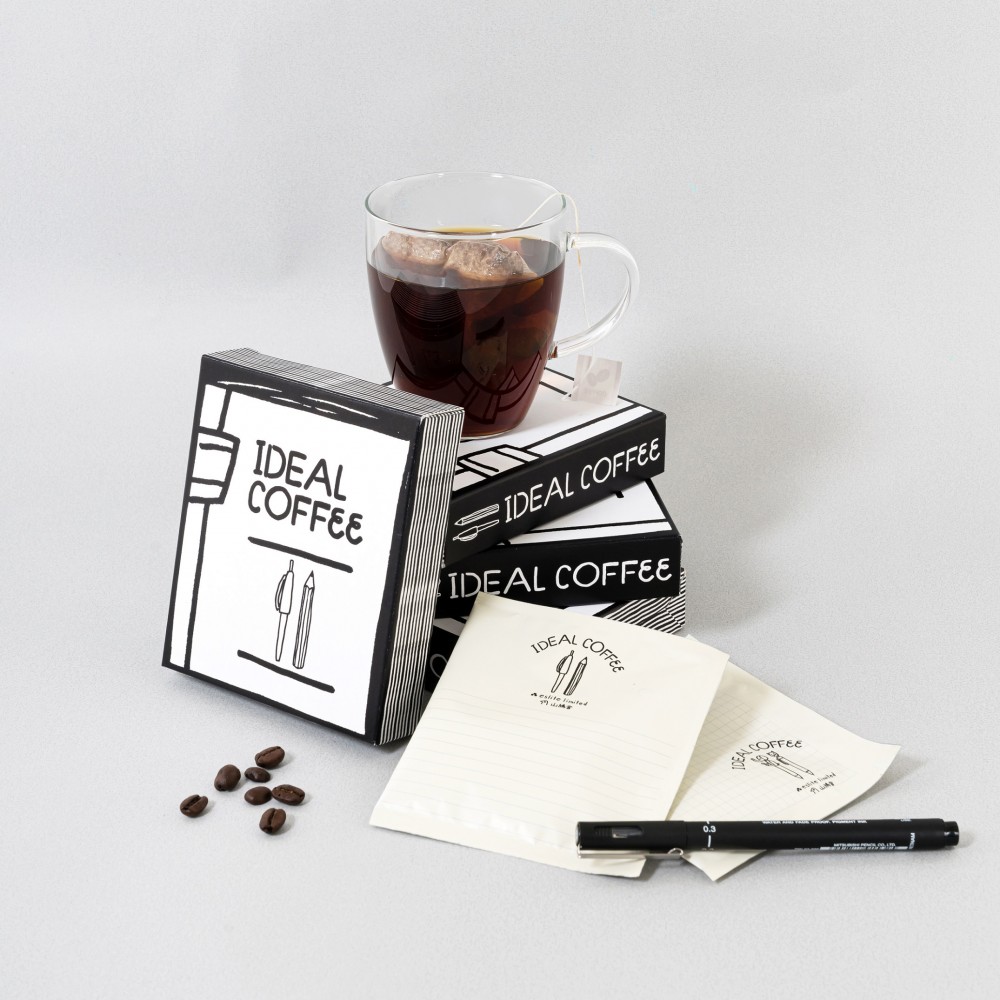 誠品與文青咖啡沛洛瑟咖啡店合作推出筆記本造型的咖啡濾泡包組,推薦價200元。