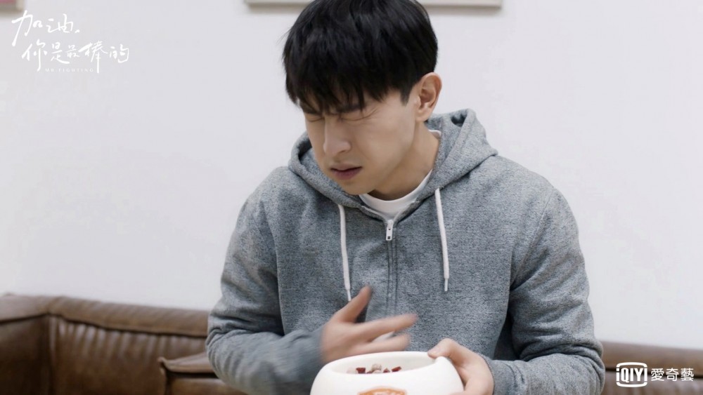 鄧倫為試鏡吃狗糧 (6)