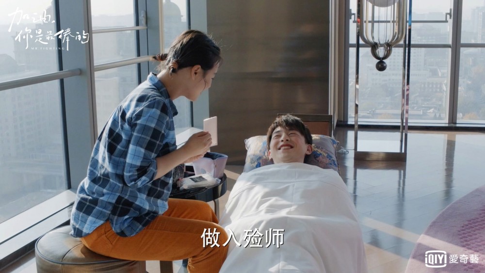 馬思純為鄧倫化妝 遭虧：「入殮師。」 (10)