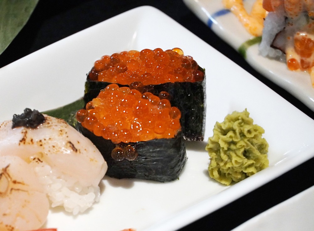 握壽司(鮭魚卵軍艦)