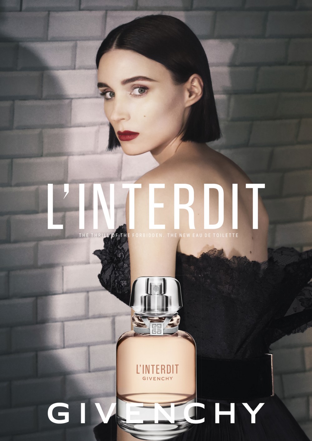 紀梵希禁忌淡香水形象圖_Model_logo