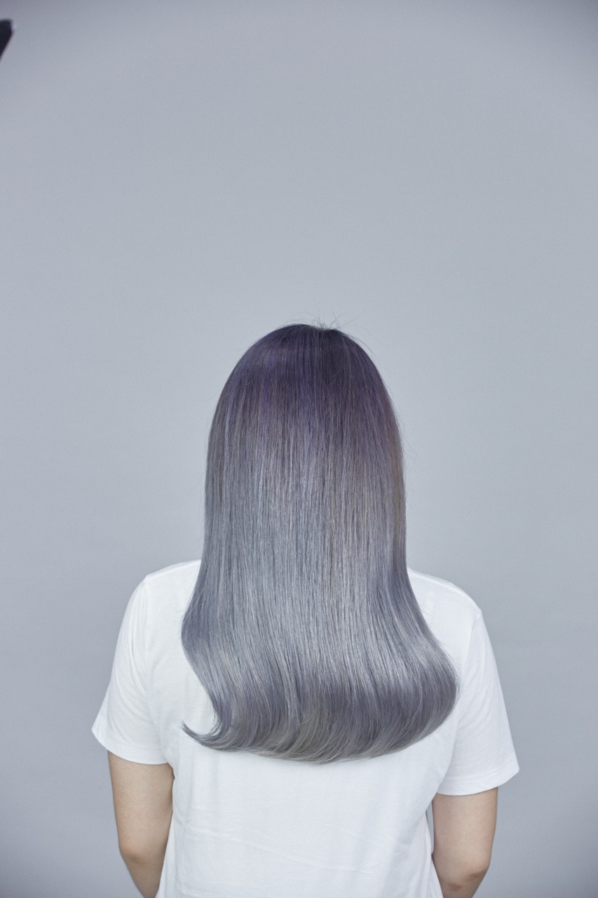 霓光灰月髮色