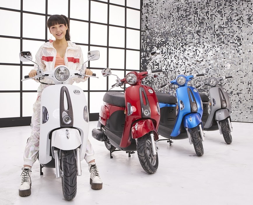 2019年MANY 110 水鑽特飾版新式樣_11