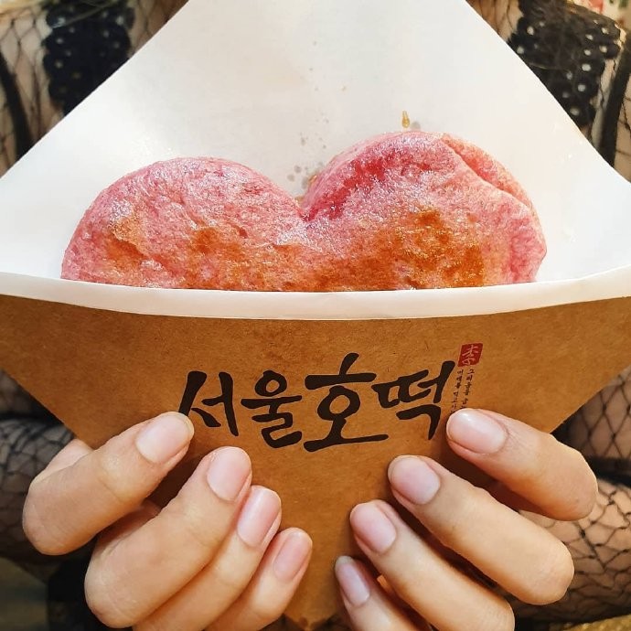 bfd7bb7dly1g6kwsxoc1qj20u00u0mzw