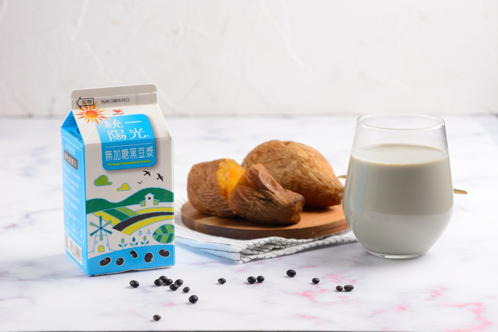 圖4、統一陽光無加糖黑豆漿的蛋白質搭配地瓜的植物系胺基酸, 讓妳「黑實力」能量plus