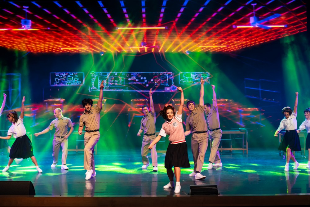 義大皇家劇院將於中秋913開始推出全新劇院表演「舞動青春SHOW」6