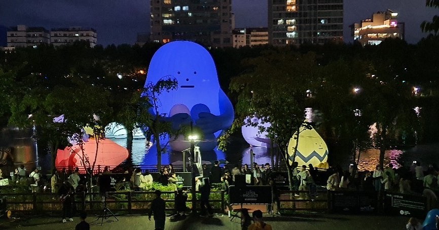 黏黏怪獸研究所