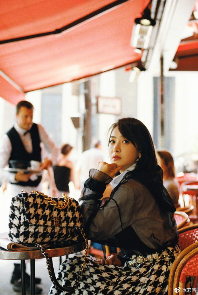 Weibo＠宋茜 