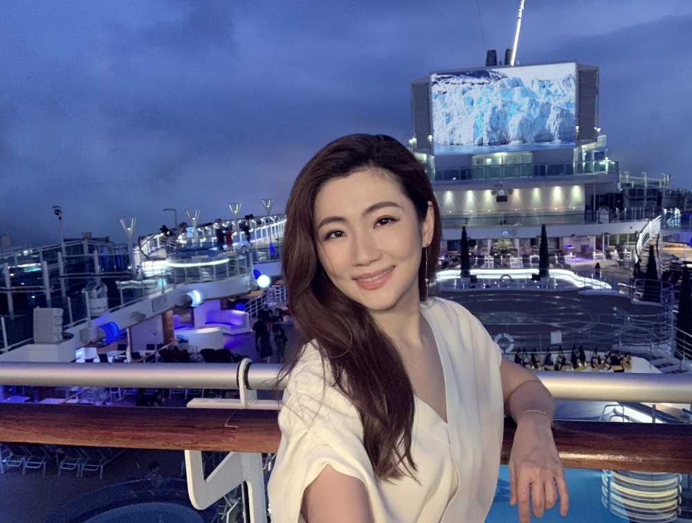 圖說五：Selina現場不僅分享了許多海上拍攝期間的趣事，並讚許公主遊輪是艘貨真價實的「愛」的遊輪。（公主遊輪提供）