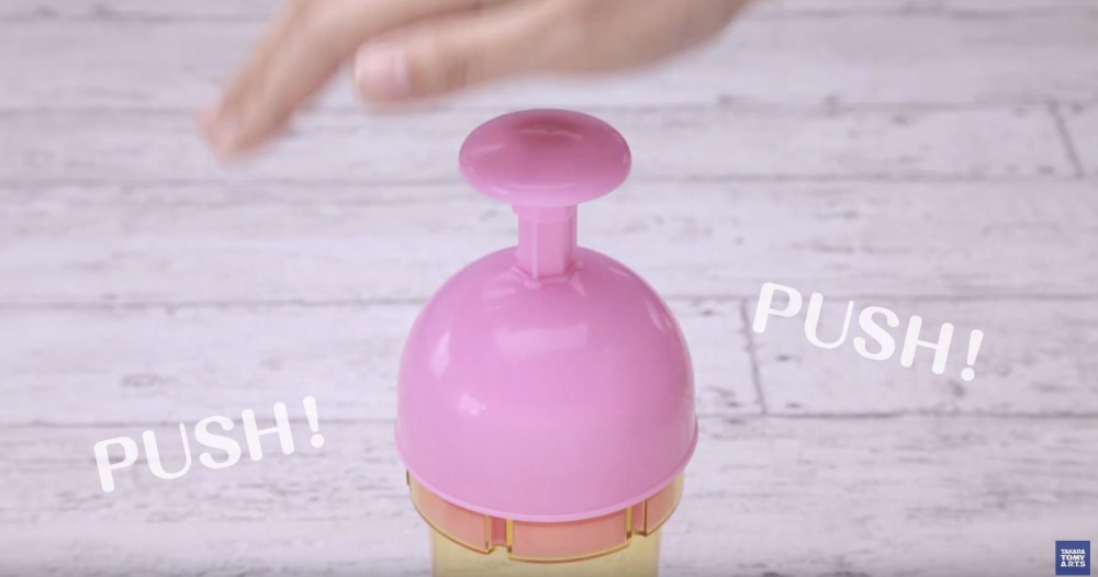 Youtube@タカラトミーアーツ