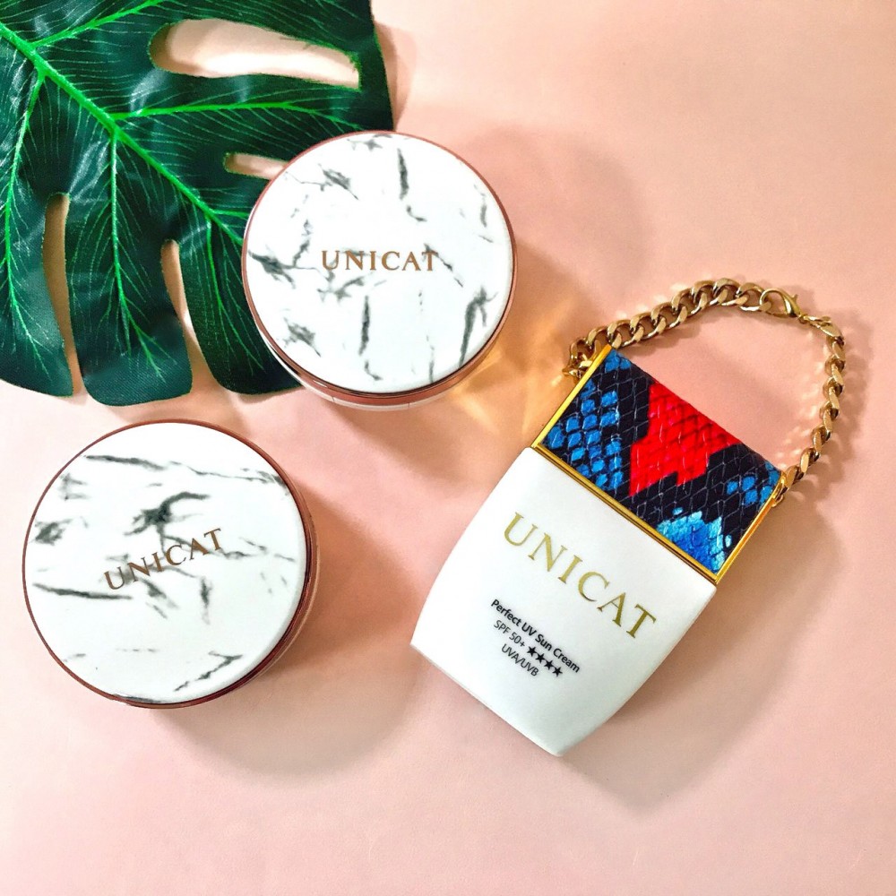 Unicat光彩保濕氣墊粉餅