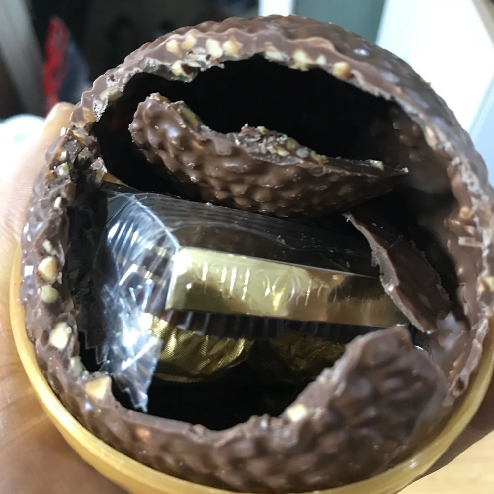 巨蛋版金沙巧克力裡的小金沙