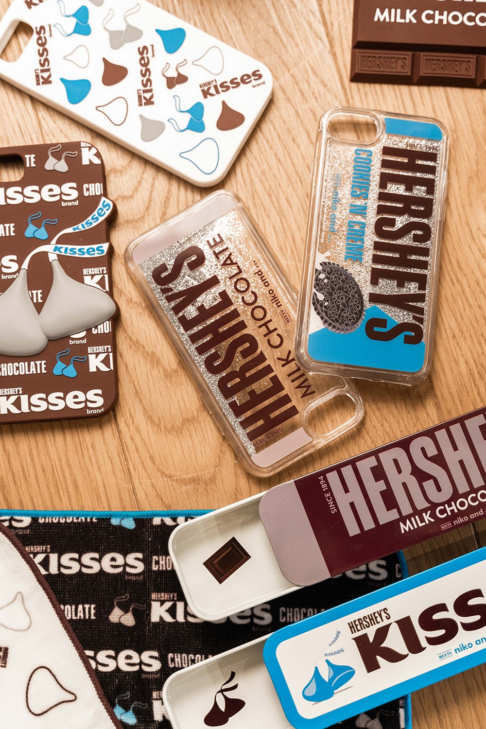 niko and ... × HERSHEY’S手機殼