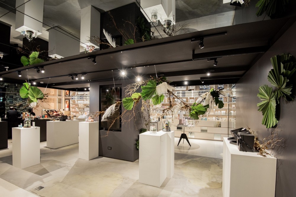 10/10 APOTHECARY POP UP展