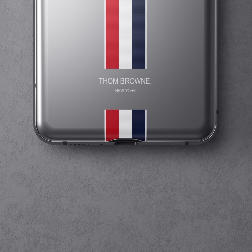 Samsung x Thom Browne經典線條