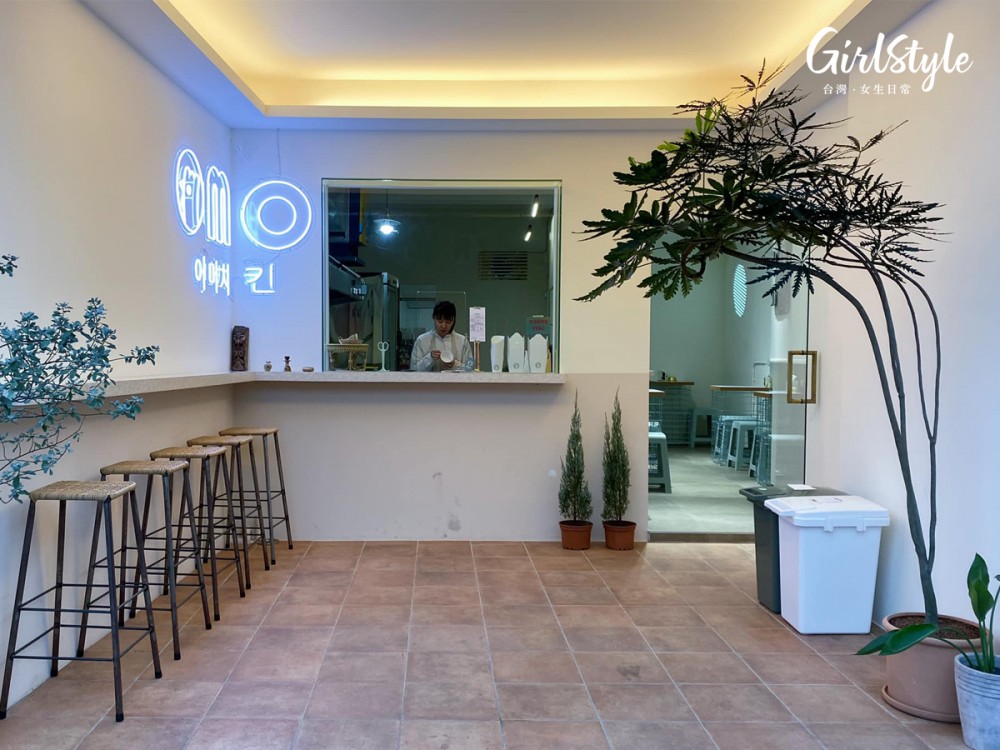 宜蘭羅東美食OMO CHICKEN店正面