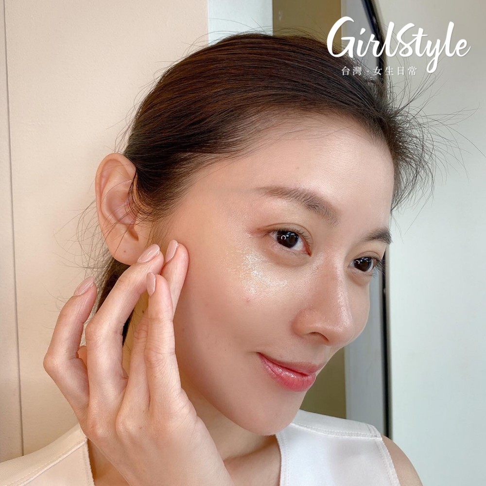 歐舒丹亮眼修護精華