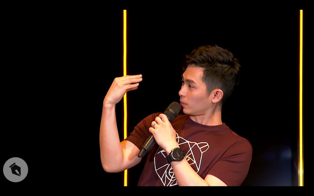 Stand up, Brian! 博恩站起來！