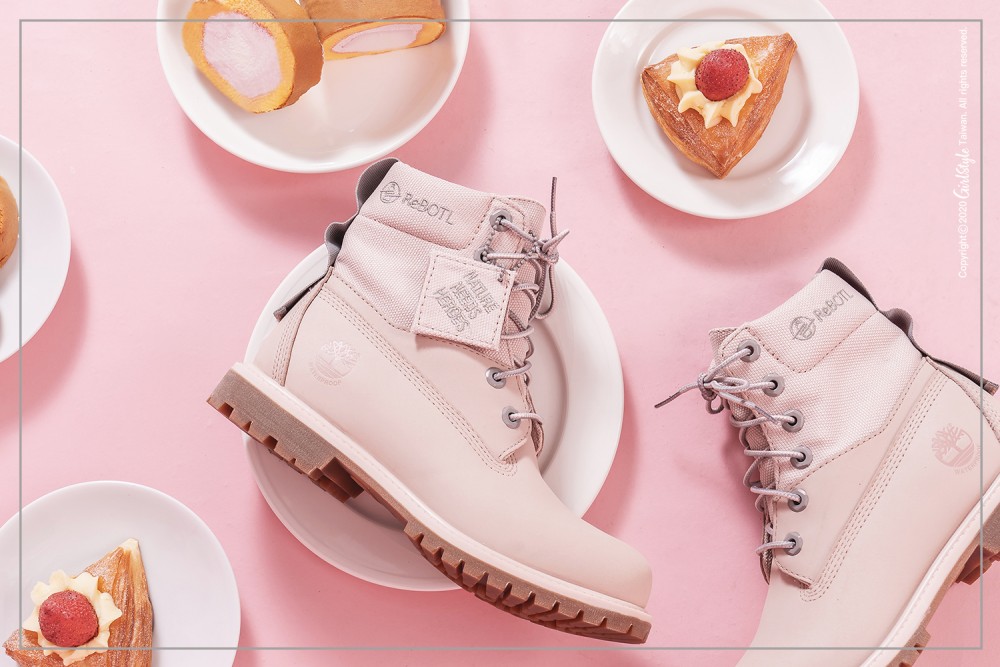 Timberland粉紅靴